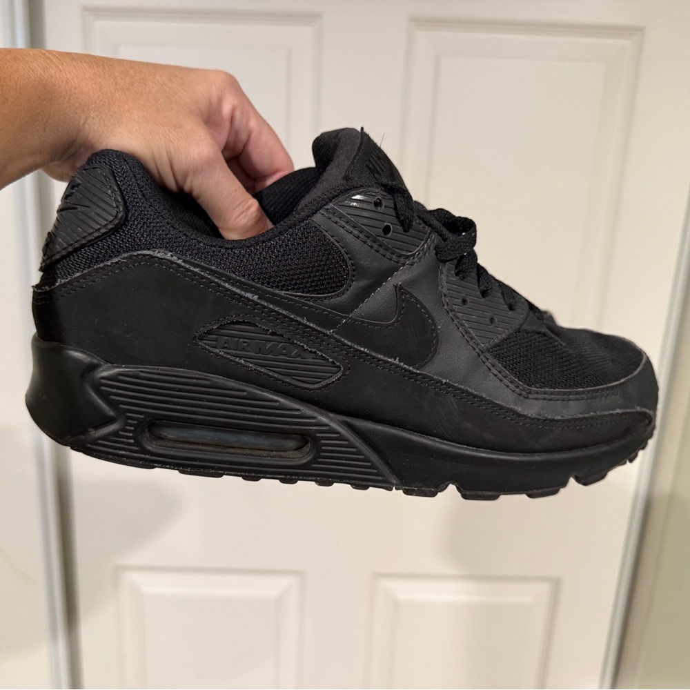 Nike Air Max Triple Black Athletic Shoes
